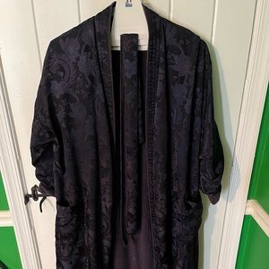Victoria’s Secret robe, Size M/L